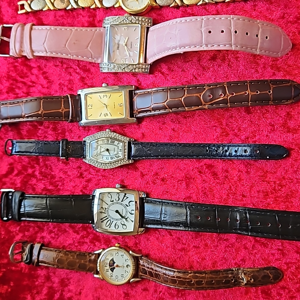 Lot of women's watches